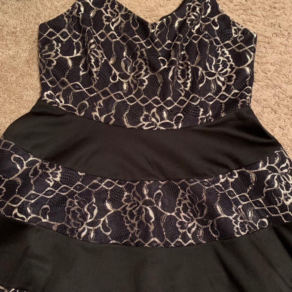 Dress - Picture 2 of 4
